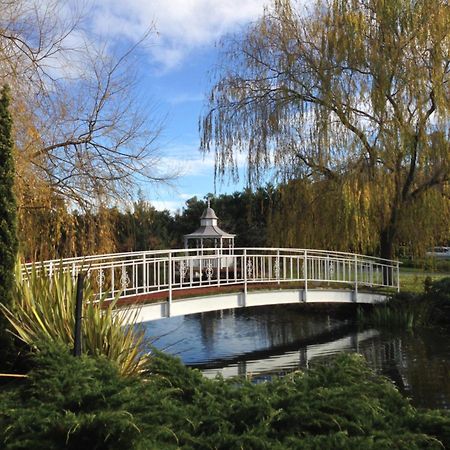 Lakeside Cottage Luxury B&B Mount Dandenong Eksteriør billede