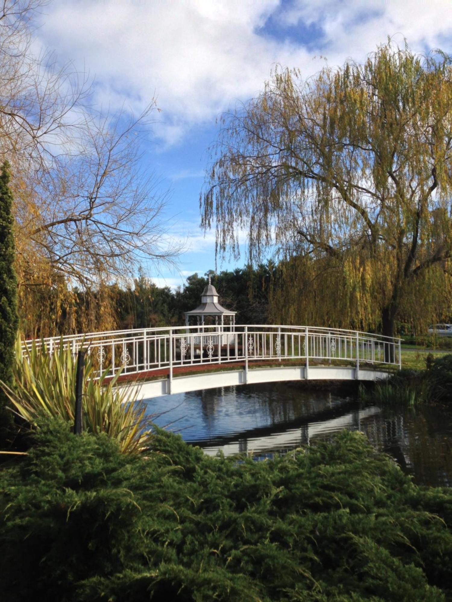 Lakeside Cottage Luxury B&B Mount Dandenong Eksteriør billede