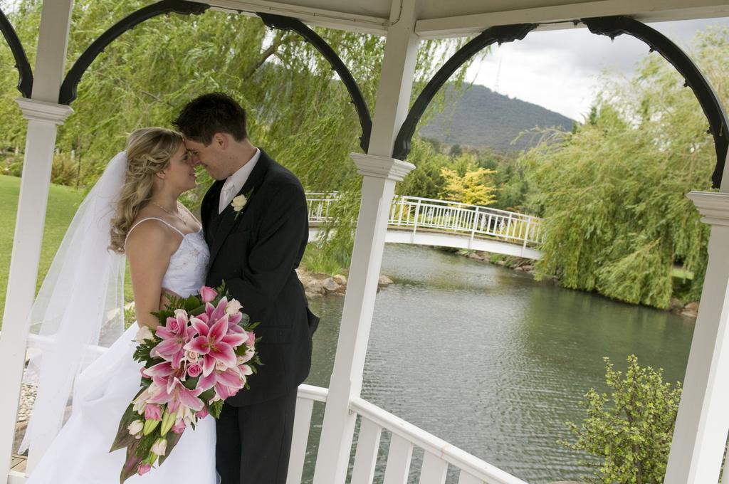 Lakeside Cottage Luxury B&B Mount Dandenong Eksteriør billede