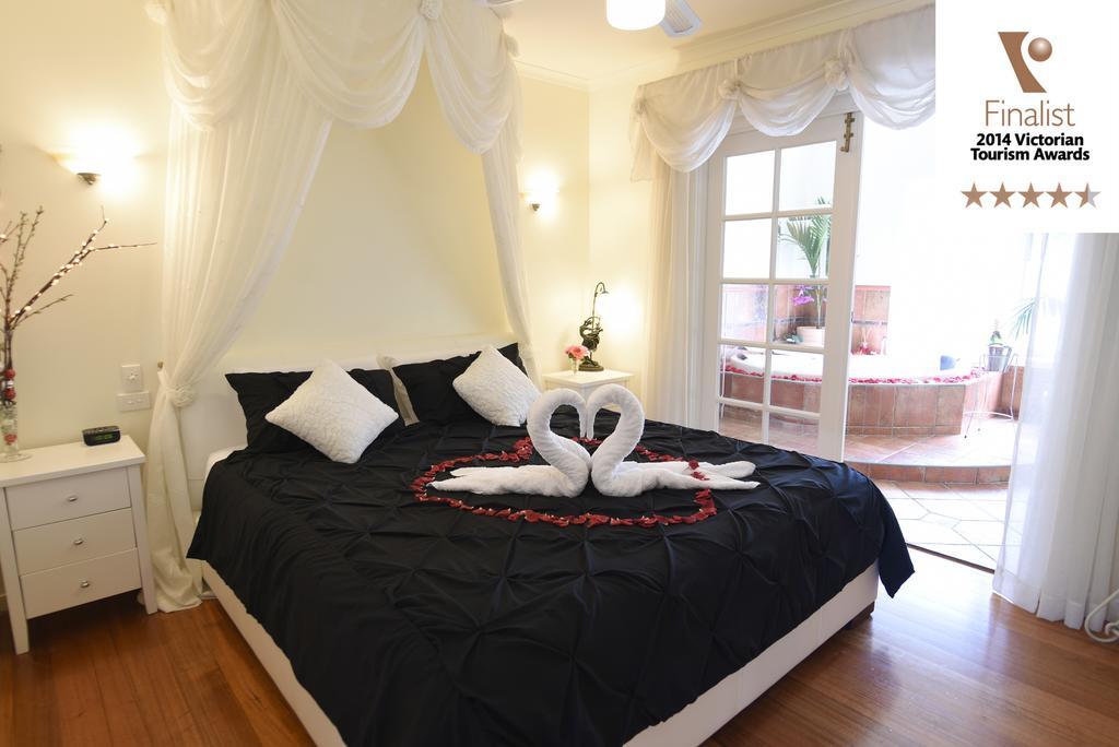 Lakeside Cottage Luxury B&B Mount Dandenong Eksteriør billede