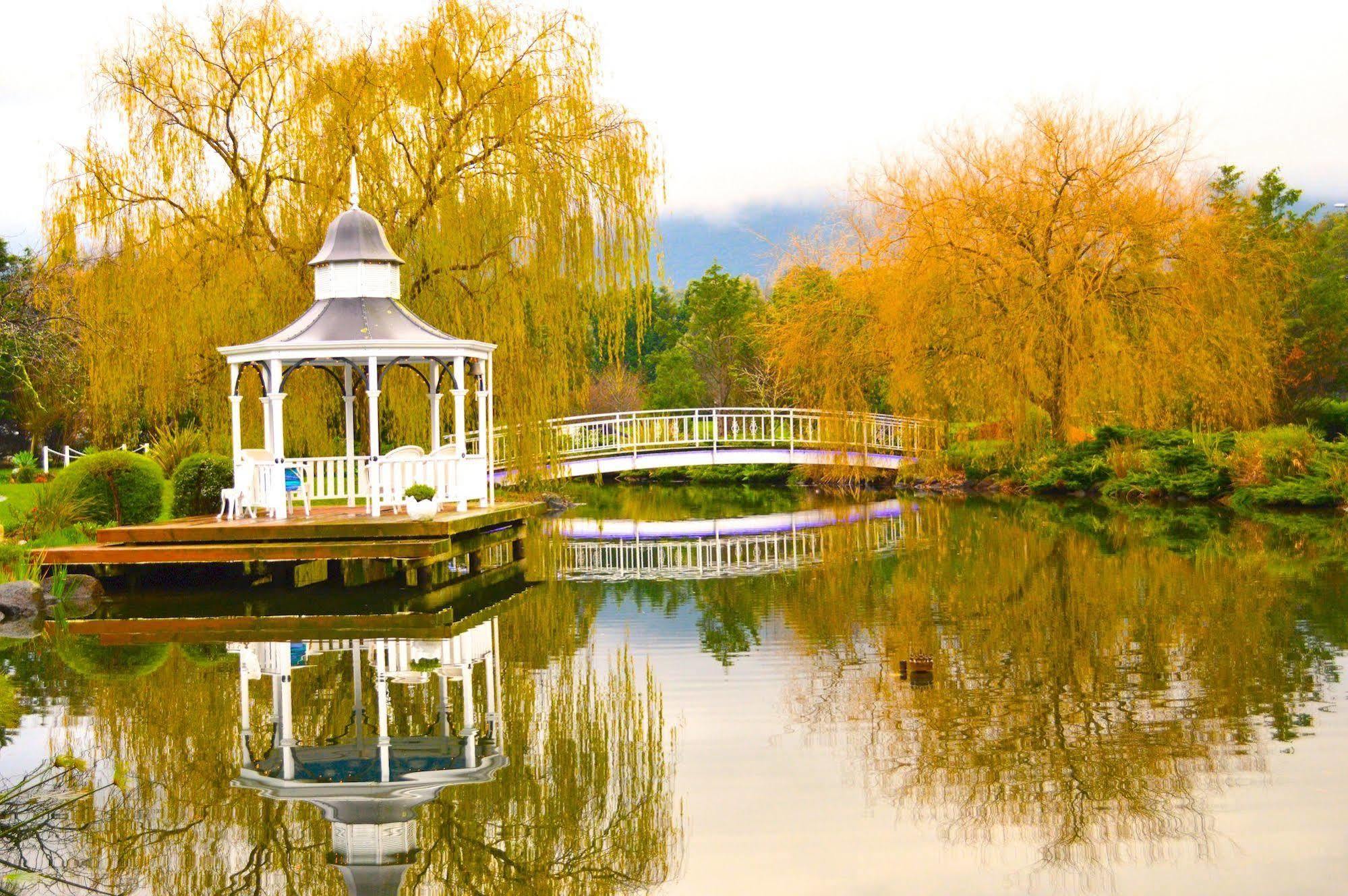 Lakeside Cottage Luxury B&B Mount Dandenong Eksteriør billede